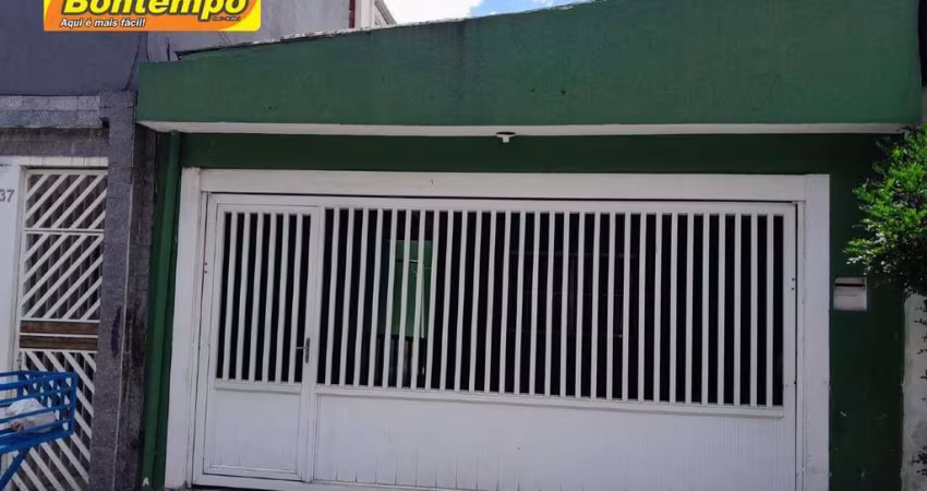 Casa Térrea com 3 Cômodos Grandes no Jardim Vitorello