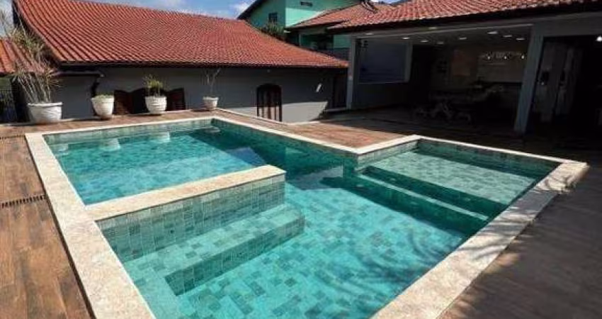 Casa à venda, 4 quartos, 4 suítes, 4 vagas, Parque Dom Henrique - Cotia/SP