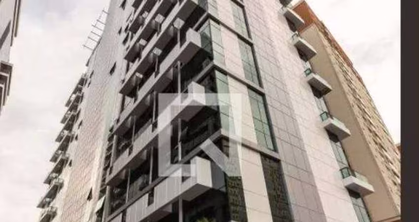 FLAT 100% MOBILIADO - LOCAÇÃO ANUAL
