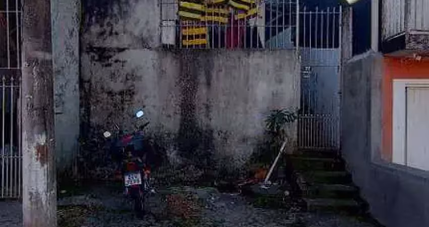 Casa com 2 quartos à venda na Vila Maria Helena, Carapicuíba 