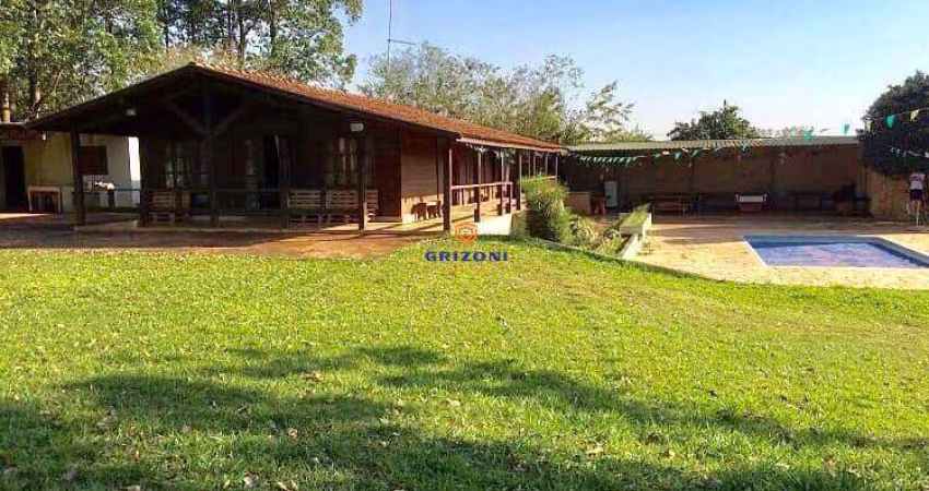 Chácara City para venda em Agudos, 3 quartos sendo 1 suíte, 2 calas, piscina e pomar formado