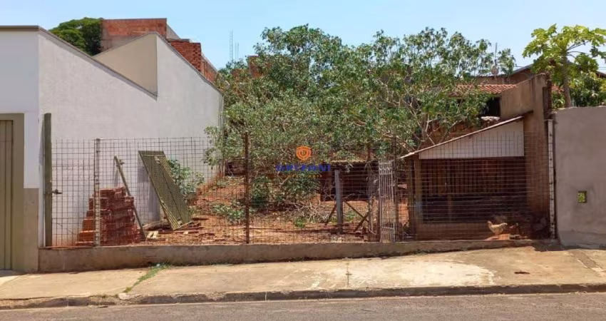 Lote com 250,00m² à venda no bairro Vila Garcia