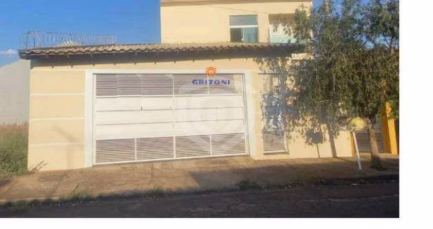 Casa para venda no Alto Paraiso 3 quartos sendo 1 suíte, 1 sala, área de serviço, 2 vagas de garagem