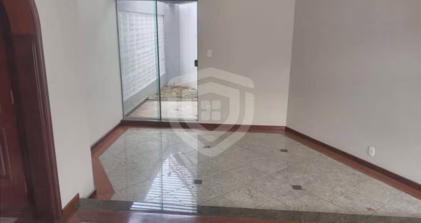 Casa para à venda no bairro Jardim Estoril IV em Bauru - Imobiliária em Bauru - Grizoni Imobiliária