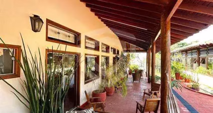 CASA TÉRREA RESIDENCIAL SHANGRI-LA | 3 SUITES |6 BANHEIROS | 4 VAGAS