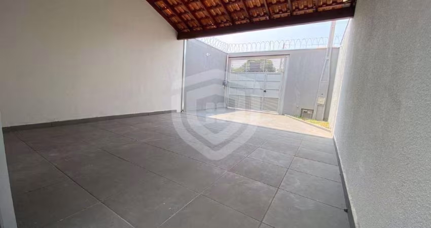 EXCELENTE CASA NOVA