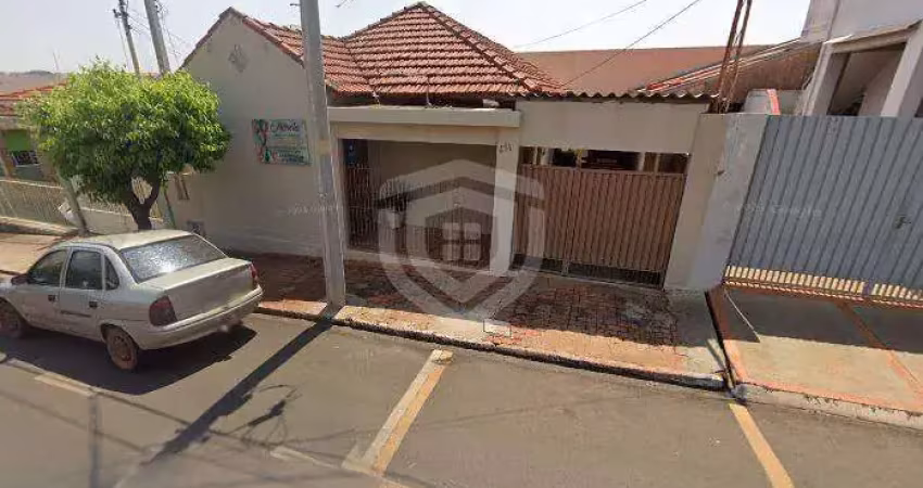 Casa para venda no centro de Areava