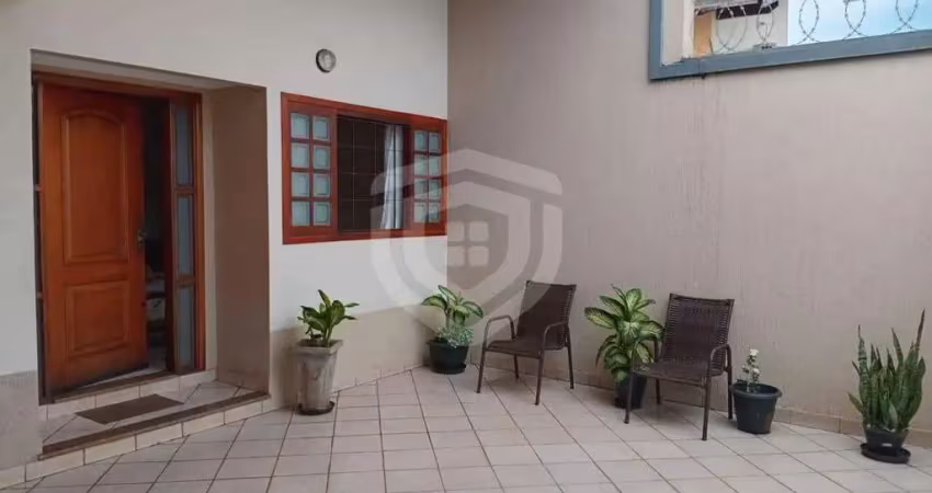 Casa com 3 quartos à venda na Vila Quaggio, Bauru 