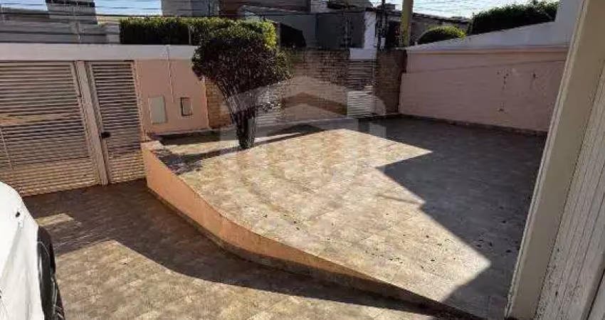Casa com 3 quartos à venda no Jardim América, Bauru 