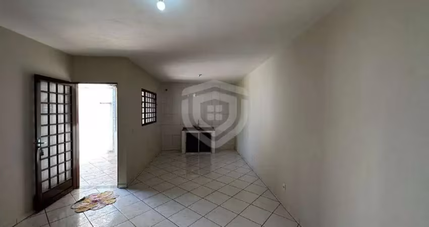 Casa com 2 quartos para alugar na Vila Industrial, Bauru 