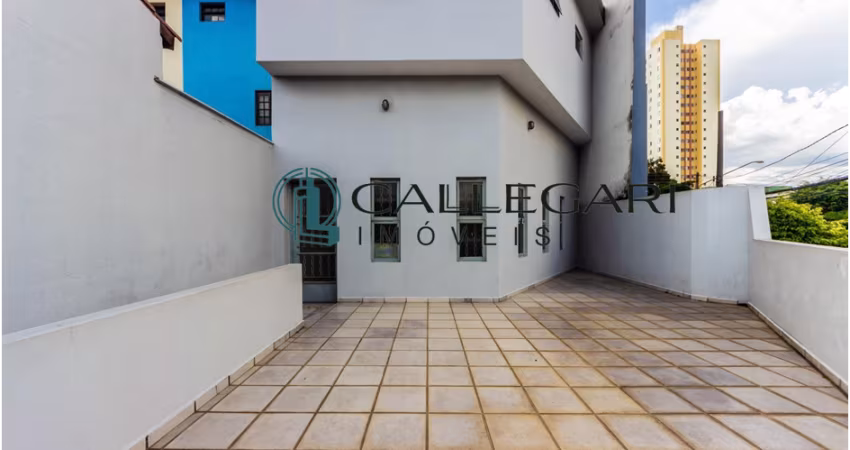 Excelente sobrado com área de varanda na frente da sala e 115 m²