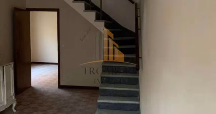 Casa Sobrado em Tatuapé - SP: 240m², 3 dormitórios, 2 banheiros por R$ 1.050.000