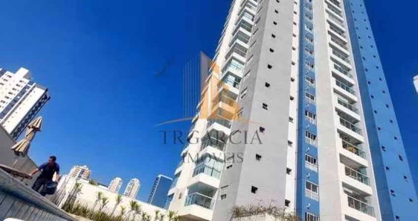 Tatuapé: Apartamento com 65.8m² e 2 dormitórios com varanda à venda por R$850.000