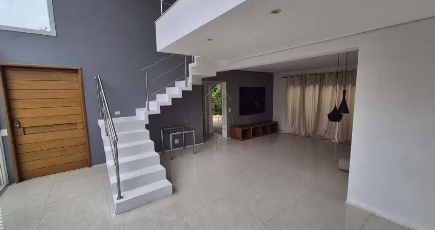 Casa à venda em cotia, granja viana ii, com 4 suítes, com 307 m²