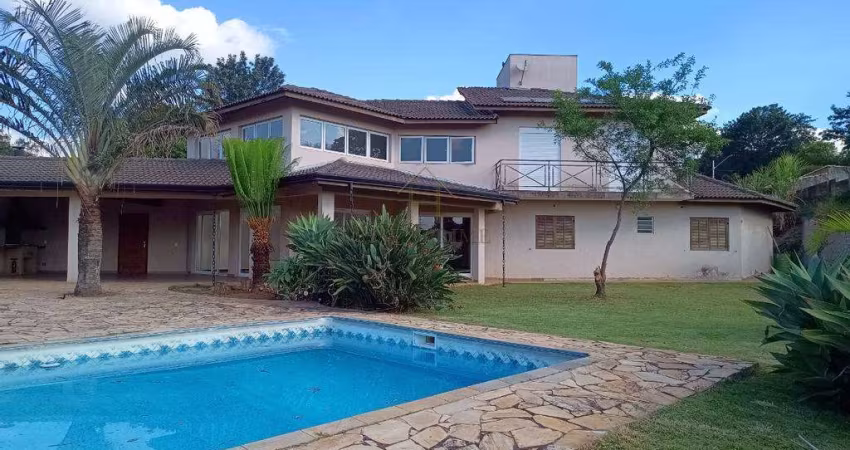 Casa à venda e para alugar em Cotia, Jardim Passárgada I, com 2 suítes, com 575.98 m²