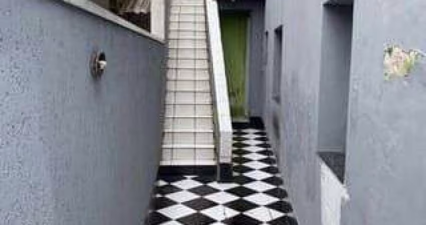 Sobrado Individual com 180m², 3 Dorm (1 Suíte), 2 Vagas e Churrasqueira em Parqu