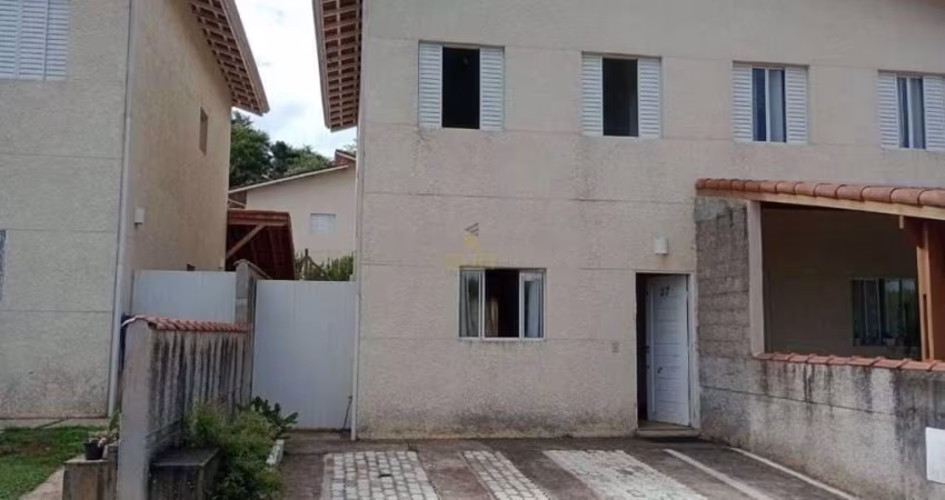 Sobrado com 3 Dormitórios (1 Suíte), 2 Vagas e Lazer com Churrasqueira em Vargem