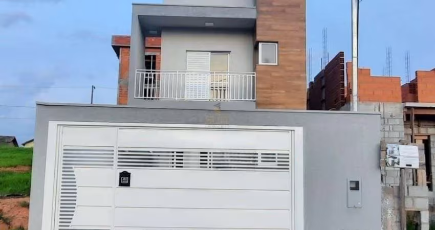 Sobrado com 100m², 3 Dorm(1 Suíte), 2 Vagas e Ótima Localização em Chácara Rosel