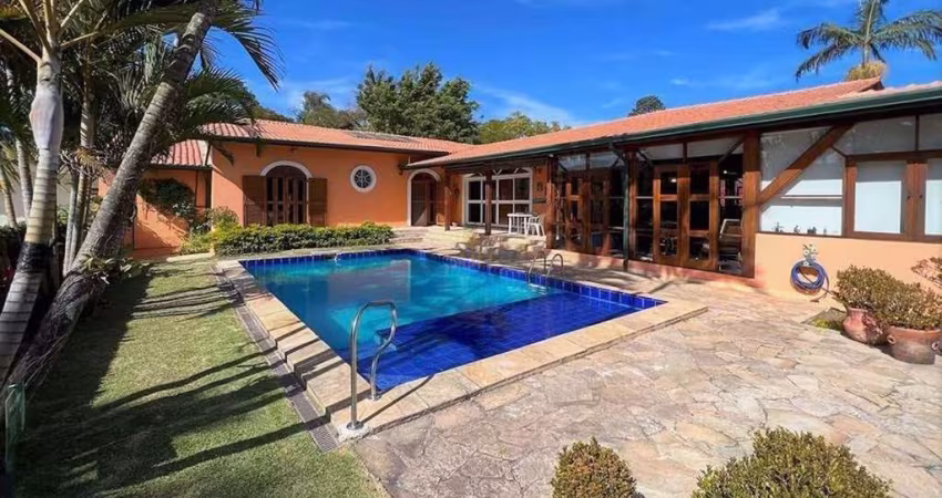 Casa com 5 dormitórios à venda, 652 m² por R$ 2.390.000 - Granja Viana - Cotia/S