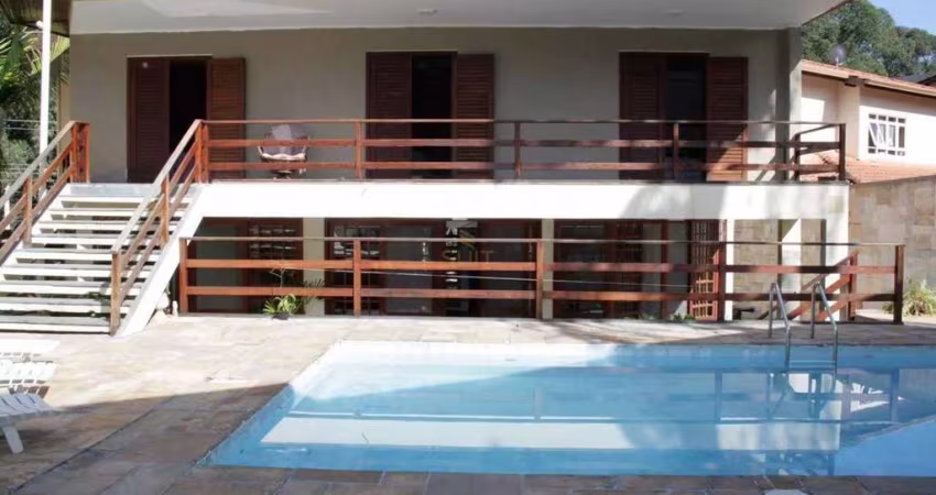 Residencial 1 - Casa com 500m², 4 Dorm (4 Suítes), 2 Vagas, Planejados e Piscina