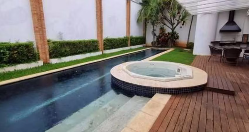 Residencial 2 - Casa com 500m², 4 Suítes, 8 Vagas, Churrasqueira, Piscina e Hidr
