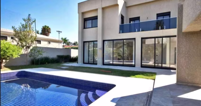 Residencial 2 - Casa com 390m², 4 Suítes, 2 Vagas, Piscina e Condomínio Com Muit