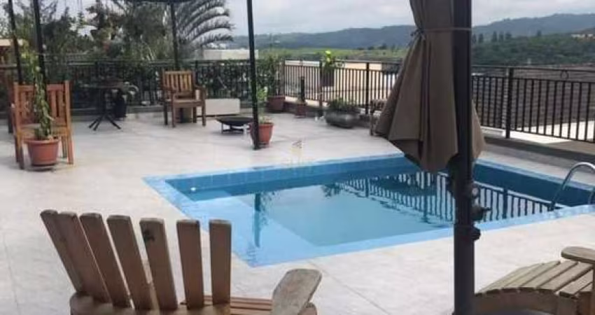 Burle Marx - Casa com 416m², 4 Dorm (3 Suítes), 5 Vagas, Churrasqueira e Piscina