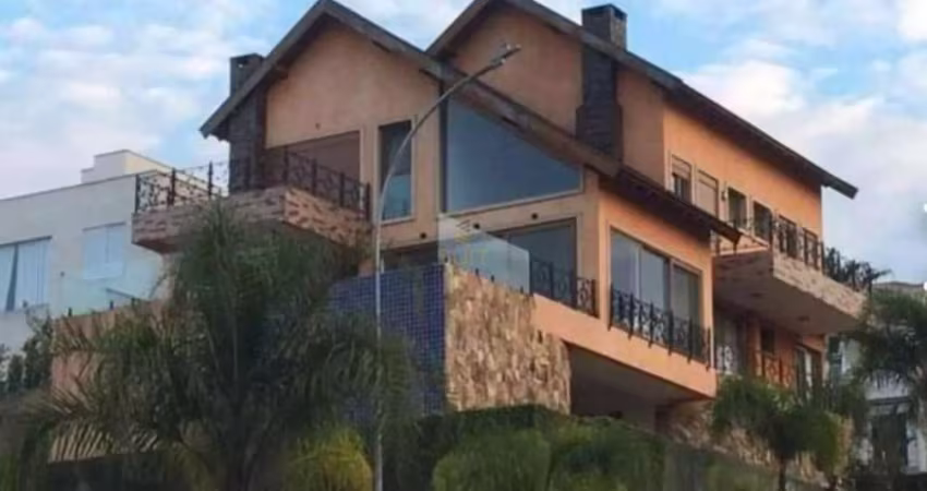 Burle Marx - Casa com 500m², 3 Suítes, 4 Vagas, Planejados, Cinema e Piscina em