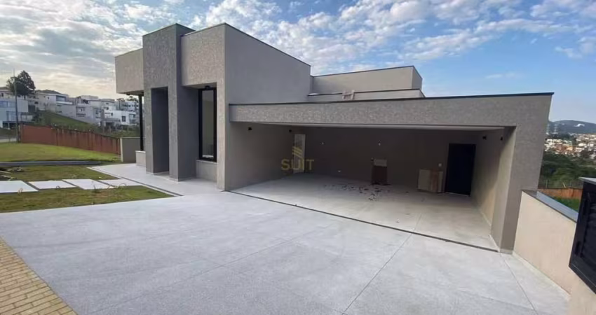 Burle Marx - Casa com 428m², 4 Suítes, 3 Vagas, Piscina e Ótima Localização em S