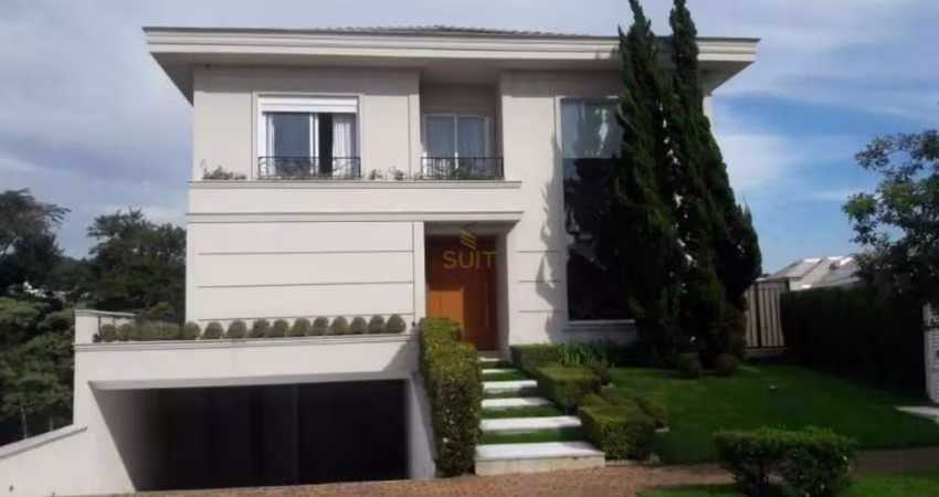 Gênesis 1 - Casa com 400m², 3 Suítes, 4 Vagas e Ótimo Lazer com Piscina em Santa