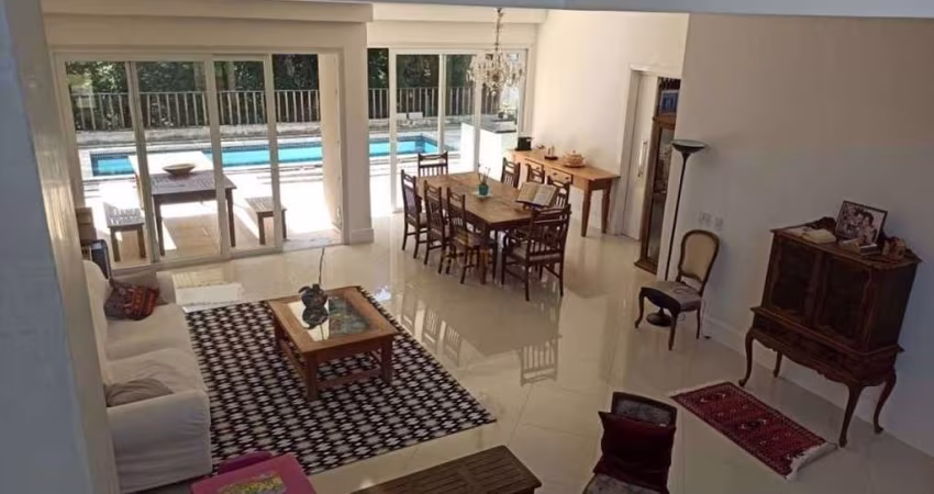 Casa com 4 dormitórios à venda, 487 m² por R$ 3.150.000 - Alphaville - Santana d