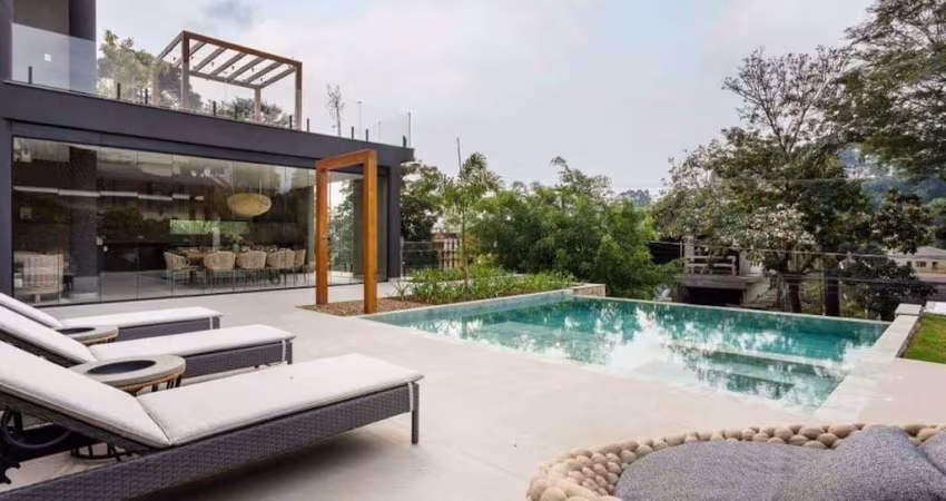 Casa com 6 dormitórios à venda, 780 m² por R$ 17.800.000 - Tamboré - Barueri/SP!