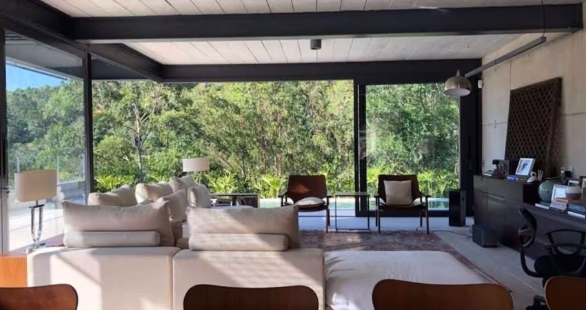 Casa com 5 dormitórios à venda, 533 m² por R$ 6.450.000 - Tamboré - Santana de P