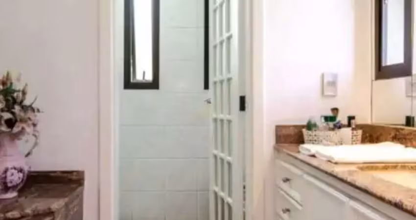 Alphaville 01 - Casa com 411m², 4 Quartos, 2 Suítes, 5 Vagas Em Barueri/SP! Cont