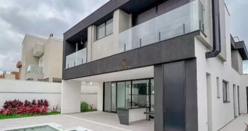 Burle Marx - Casa com 342m², 4 Vagas, 4 Suítes, Piscina, Banheira e Despensa em