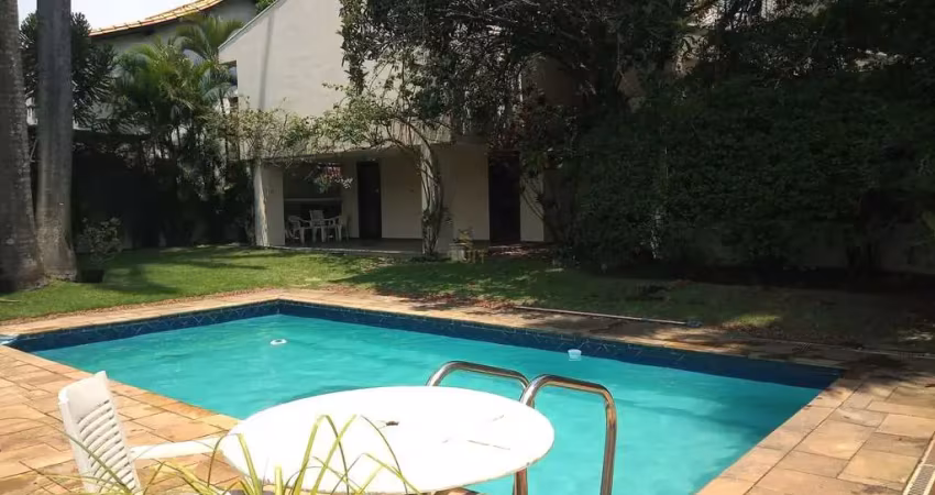 Casa com 301,55m² para locação em santana de parnaíba/sp (11) 94584-8250 whatsap