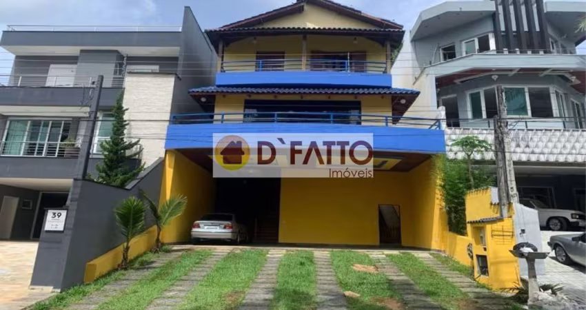 Sobrado com 3 dormitórios à venda, 420 m² por R$ 1.690.000,00 - Aruã - Mogi das Cruzes/SP