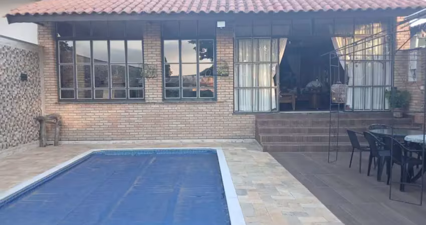 Chácara para Venda em Araçoiaba da Serra, Araçoiaba da Serra, 2 dormitórios, 1 suíte, 3 banheiros, 4 vagas
