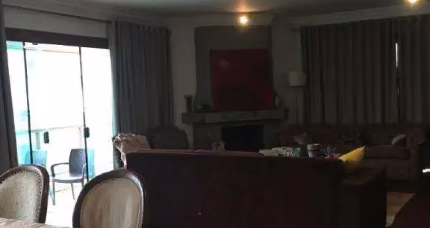 Apartamento com 4 quartos para alugar no Cambuí, Campinas 