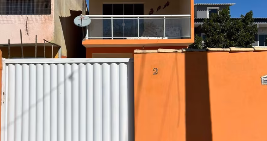 Casa ampla e moderna com 3 quartos (2 suítes) por apenas R$ 240.000,00!