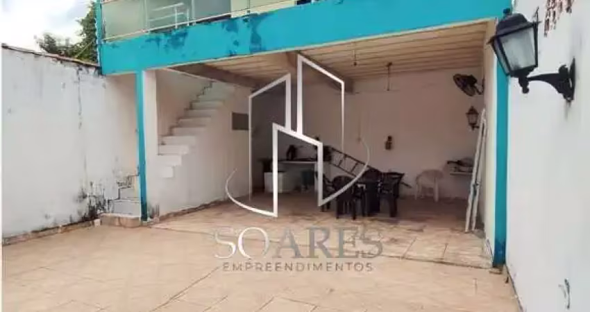 Residencial campo verde :linda casa com fachada em blindex e quintal espaçoso