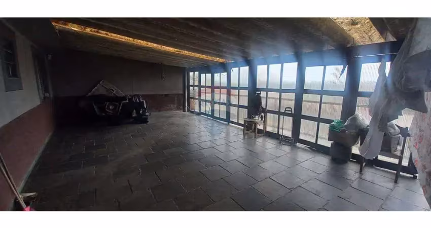 Casa espaçosa a venda em Ribeirão Pires (aceita permuta)