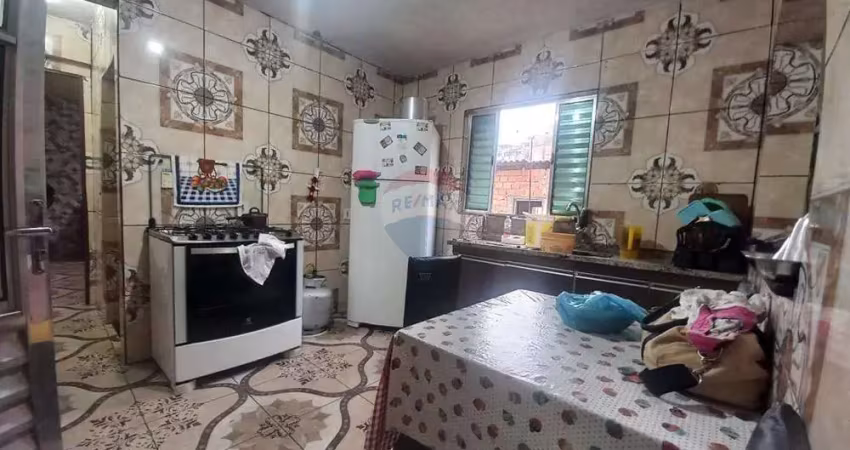 Encantadora Casa à Venda no Jardim Zaira