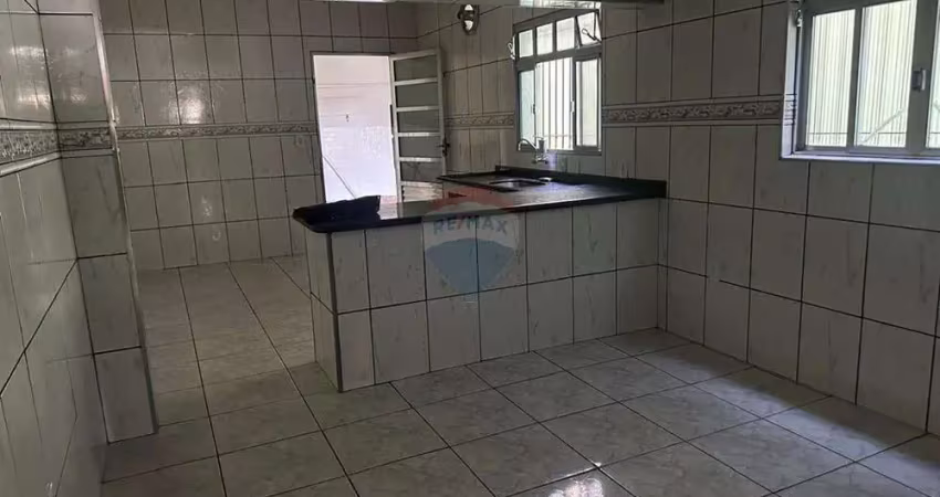 Casa com 4 quartos à venda no Jardim Aracy, Mauá 