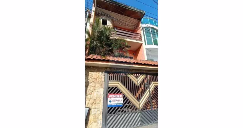 Casa com 3 quartos para alugar na Vila Noêmia, Mauá 
