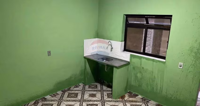 Casa com 1 quarto para alugar no Jardim Hélida, Mauá 