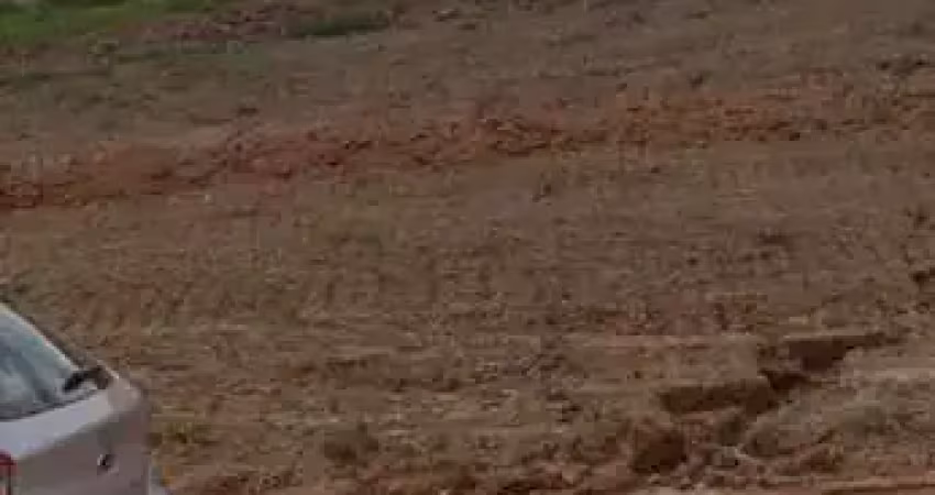 Terreno à venda na Estrada Municipal Glaudiston Pereira de Oliveira, 3797, Putim, São José dos Campos