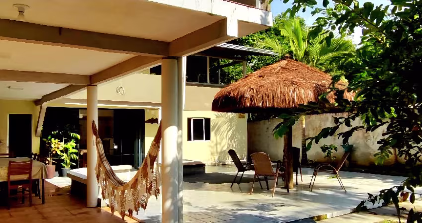 Chácara Paradisíaca Com Fundos para o Rio Guaraguaçu - Praia de Leste