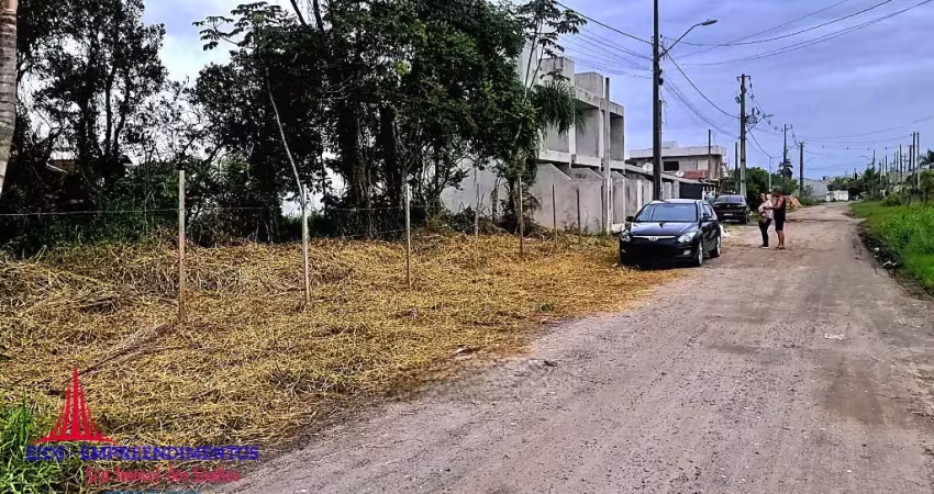 Excelente  terreno central ao lado da prefeitura de praia de leste