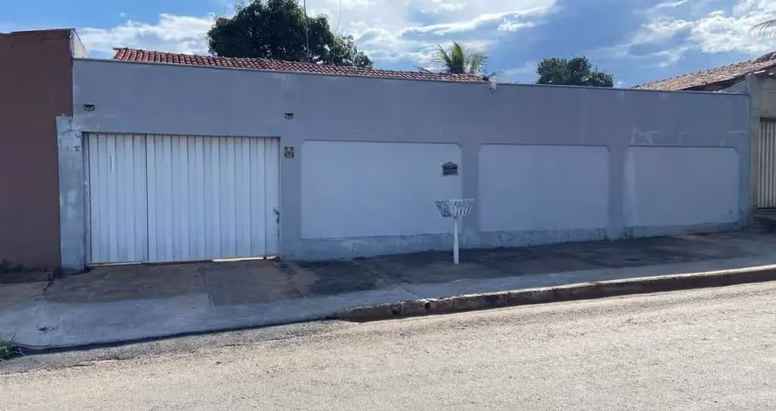 Casa à venda no bairro Morada dos Pássaros em Aparecida de Goiânia/GO